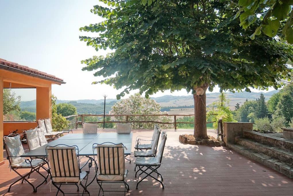 Stunning Country House Overlooking Tuscany Hills Lorenzana Dış mekan fotoğraf